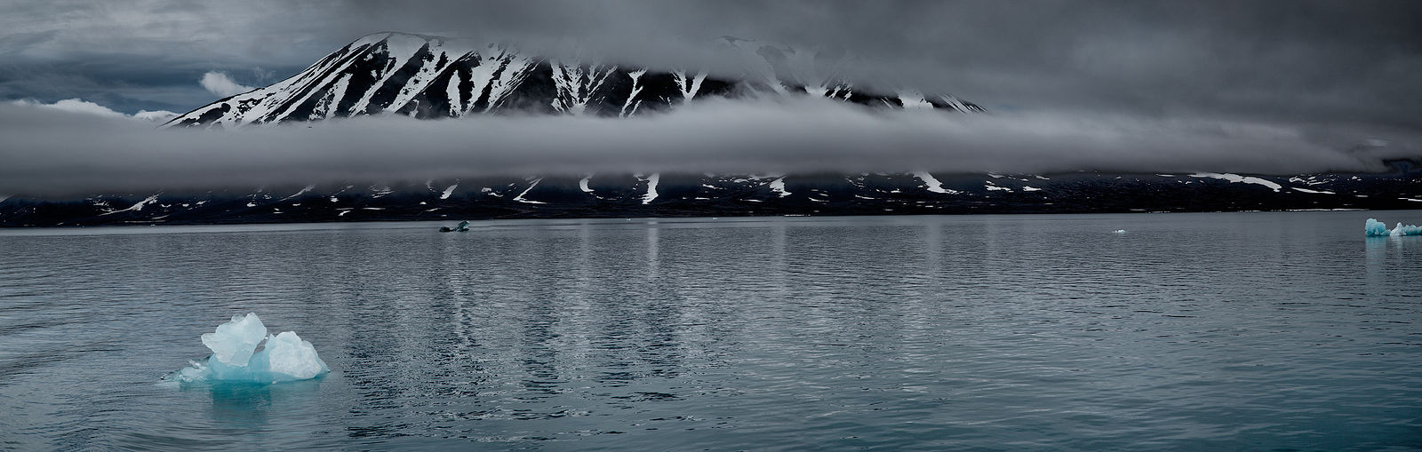 A Photography Journey. Svalbard. Рисунок 1. Шпицберген. 2012.
